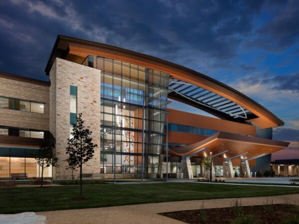 Steel Structures in Commercial Buildings - Image 2